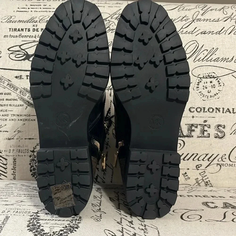 *Final Price* Michael Kors Reed Lace Up Boots black/brown gold logo NEW Size 7.5 - Picture 6 of 7